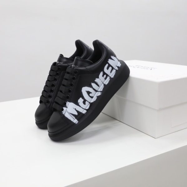 McQueen Oversized Graffiti Black