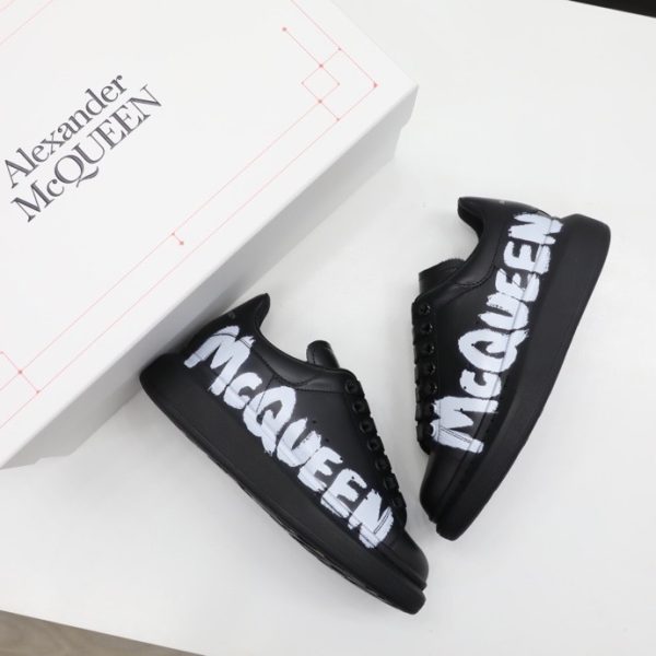 McQueen Oversized Graffiti Black - Image 3