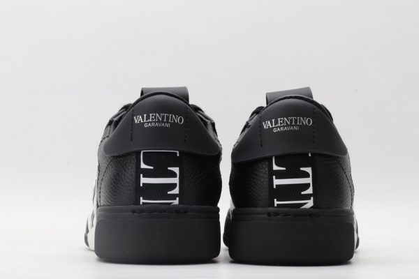 Valentino Garavani VL7N All Black - Image 4