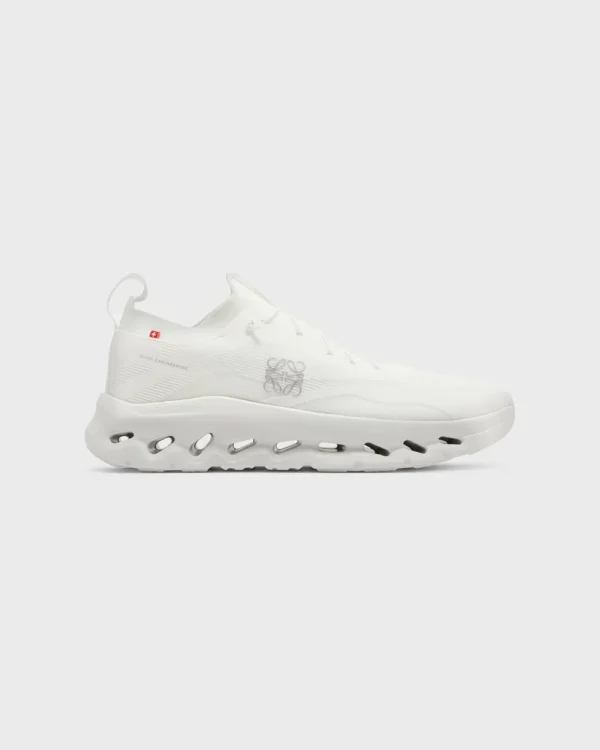 On Running Cloudtilt LOEWE All White - Image 5