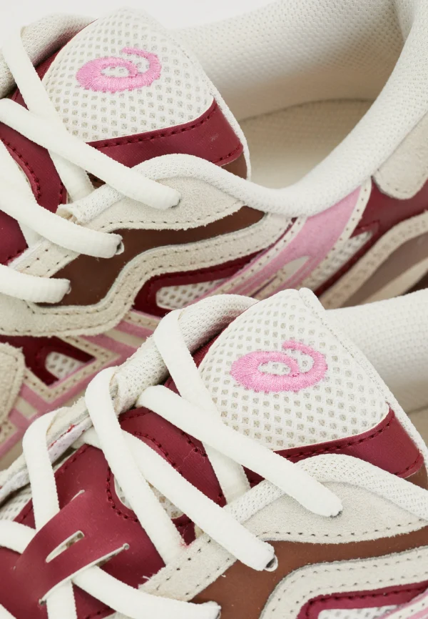 Asics Gel-NYC Dark Pink - Image 6