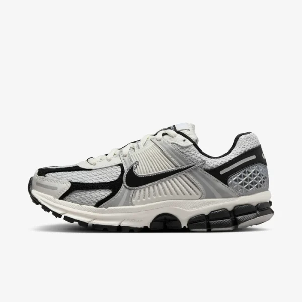 Nike Zoom Vomero 5 Photon Dust Black