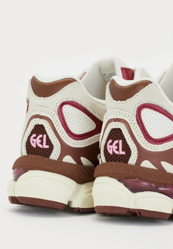 Asics Gel-NYC Dark Pink - Image 8