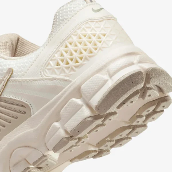Nike Zoom Vomero 5 Biege - Image 8