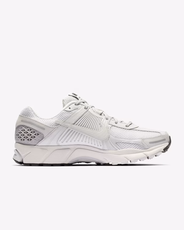 Nike Zoom Vomero 5 All White - Image 5