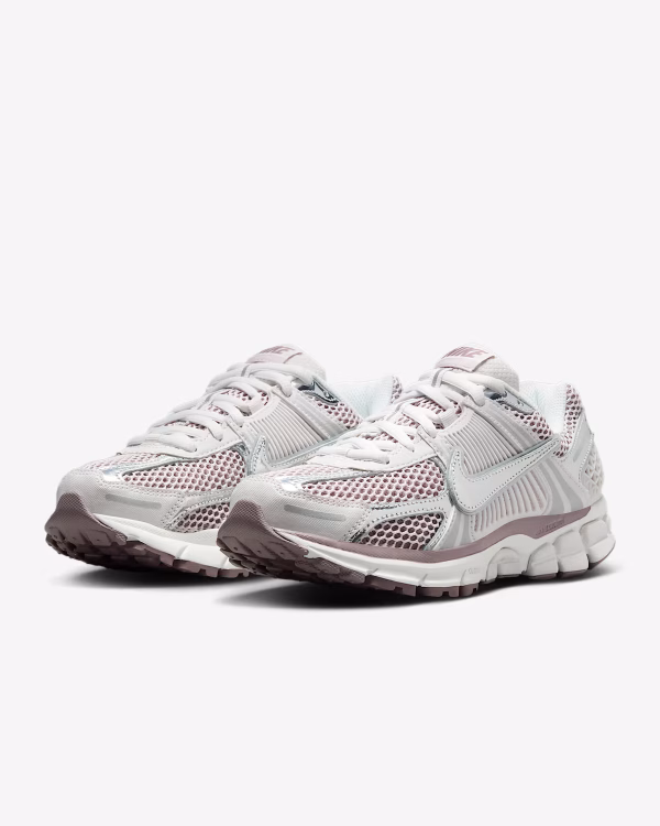 Nike Zoom Vomero 5 Metallic Silver Platinum Violet - Image 4
