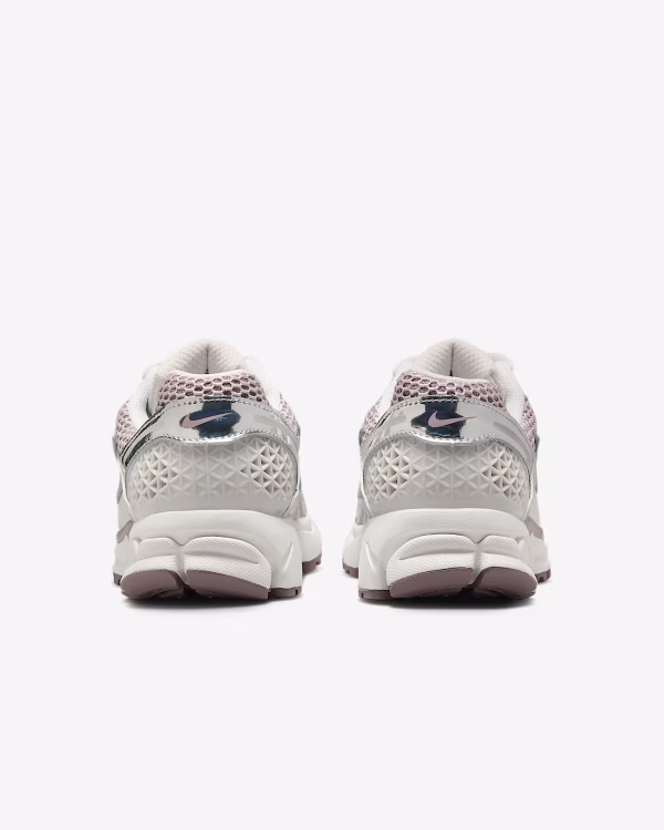 Nike Zoom Vomero 5 Metallic Silver Platinum Violet - Image 3
