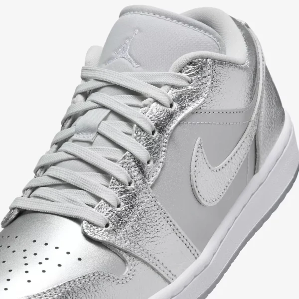 Air Jordan 1 Low SE metallic silver - Image 6