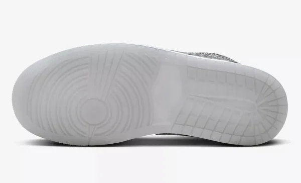 Air Jordan 1 Low SE metallic silver - Image 7