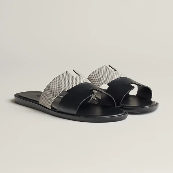 Hermes Izmir Sandal Prunoir-Noir - Image 6