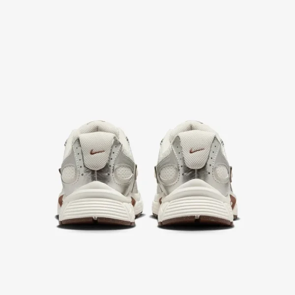 Nike V5 RNR Parachute Beige Metallic Pewter - Image 4