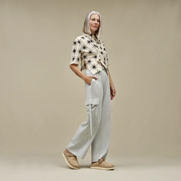 UGG Goldenstar Clog Sand - Image 2