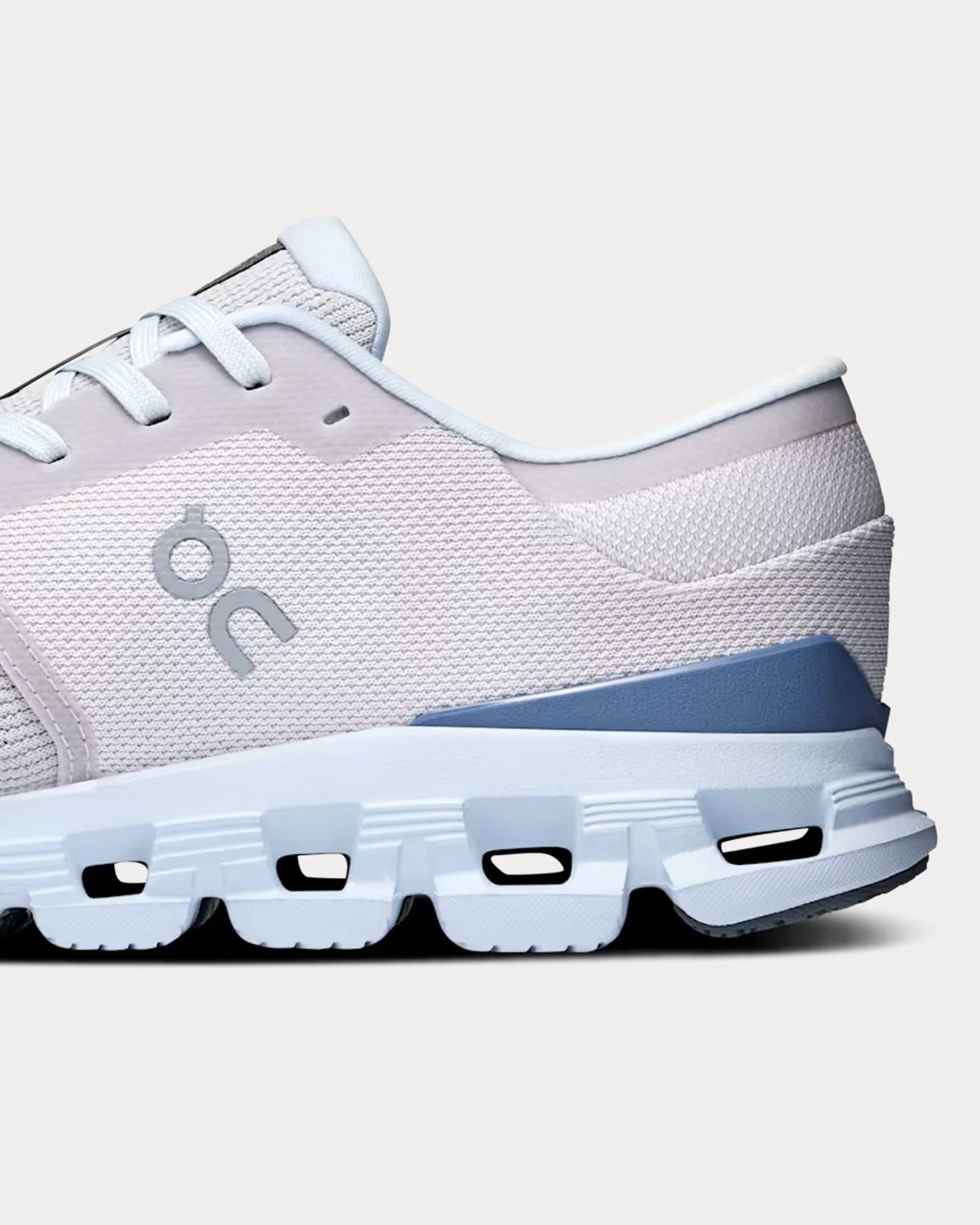 On Running Cloud X4 Silver/Chambray - Image 2