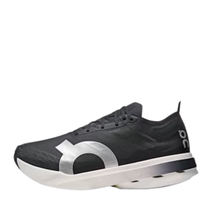 Cloudboom Strike Black | White