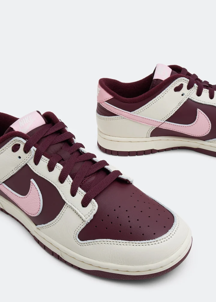 Dunk Low 'Valentine's Day' - Image 4