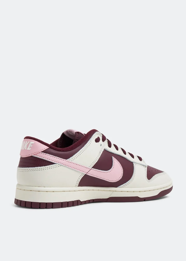 Dunk Low 'Valentine's Day' - Image 3